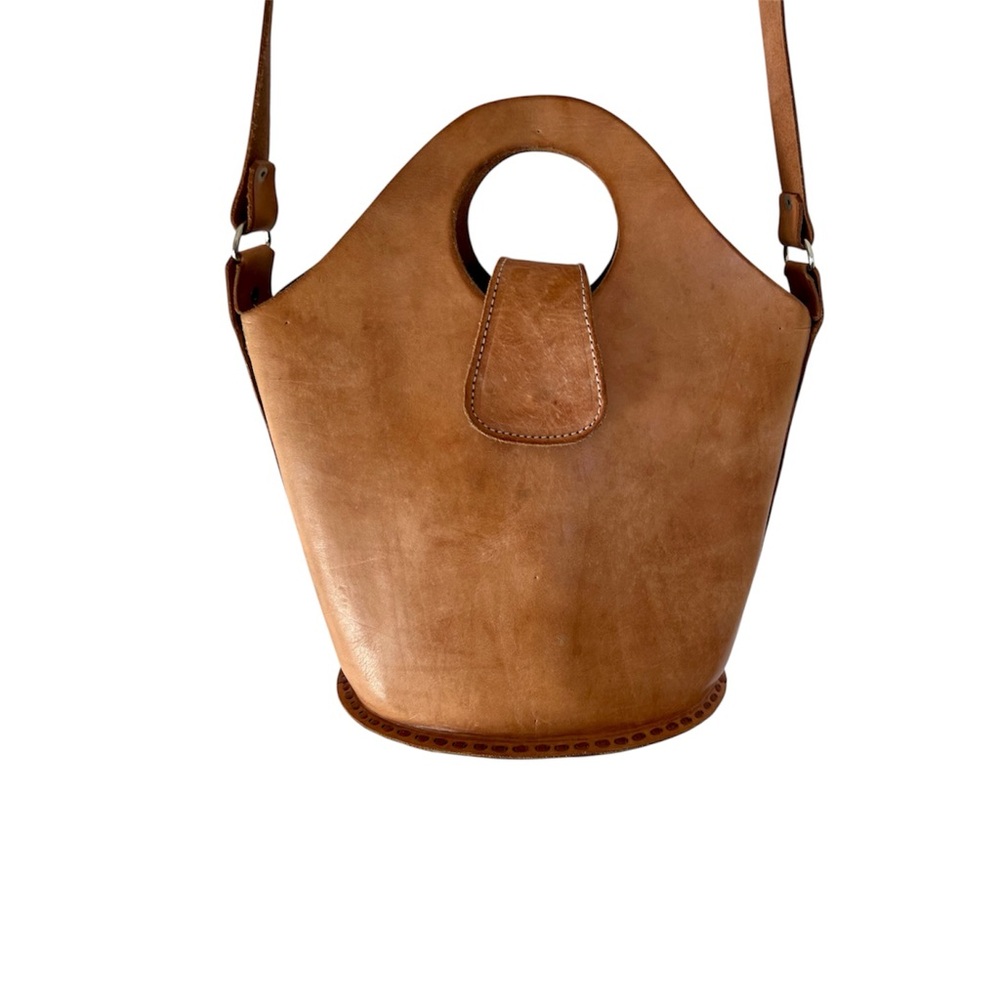 Elegant Leather Handbag Handmade in Mexico